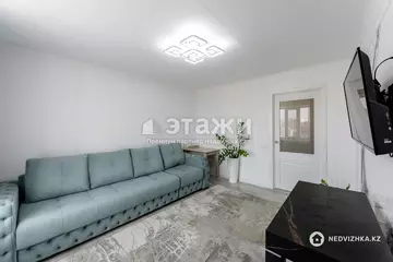 2-комнатная квартира, этаж 9 из 12, 52 м²
