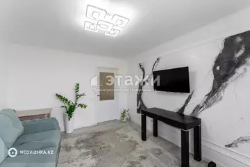 2-комнатная квартира, этаж 9 из 12, 52 м²