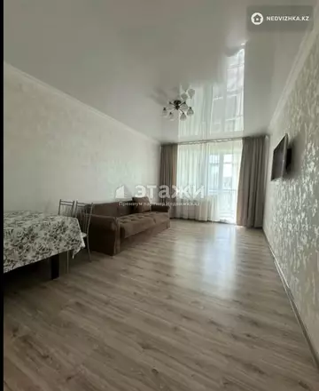 2-комнатная квартира, этаж 8 из 8, 48 м²