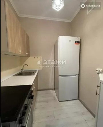 2-комнатная квартира, этаж 8 из 8, 48 м²