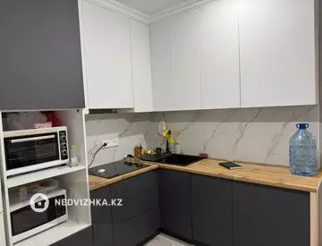1-комнатная квартира, этаж 6 из 9, 39 м²