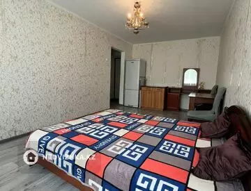 1-комнатная квартира, этаж 4 из 5, 30 м²