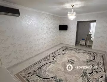 4-комнатная квартира, этаж 2 из 5, 74 м²