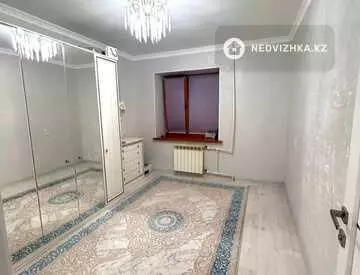 4-комнатная квартира, этаж 2 из 5, 74 м²