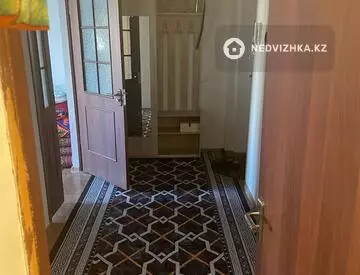1-комнатная квартира, этаж 9 из 9, 38 м²