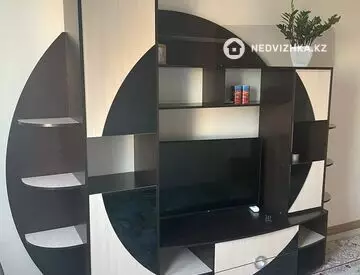 1-комнатная квартира, этаж 9 из 9, 38 м²