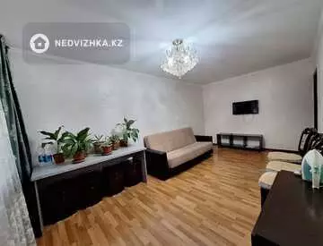 2-комнатная квартира, этаж 1 из 4, 43 м², на длительный срок