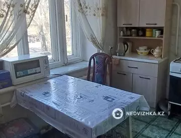 3-комнатная квартира, этаж 2 из 5, 66 м²
