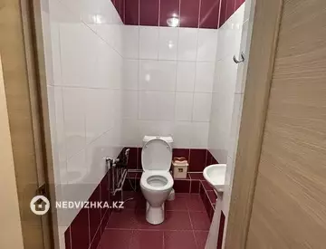 2-комнатная квартира, этаж 2 из 12, 74 м²