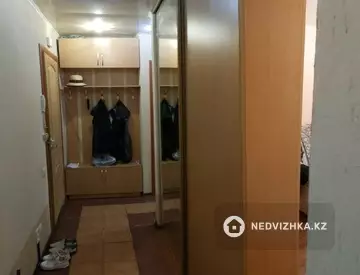2-комнатная квартира, этаж 3 из 5, 44 м²