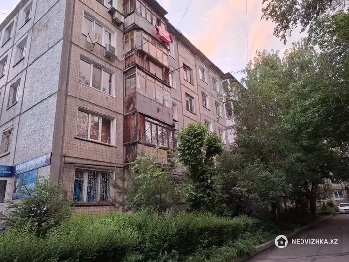 50 м², 3-комнатная квартира, этаж 4 из 5, 50 м², изображение - 1