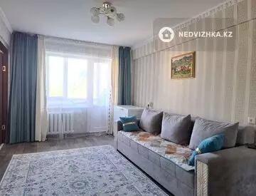 3-комнатная квартира, этаж 4 из 5, 50 м²