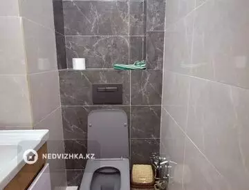 2-комнатная квартира, этаж 11 из 12, 62 м², на длительный срок