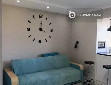 2-комнатная квартира, этаж 2 из 5, 58 м², на длительный срок