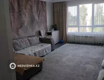 3-комнатная квартира, этаж 4 из 9, 85 м²