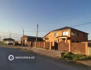 12-комнатный дом, 10 соток, 385 м²