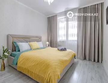 2-комнатная квартира, этаж 3 из 9, 55 м², посуточно