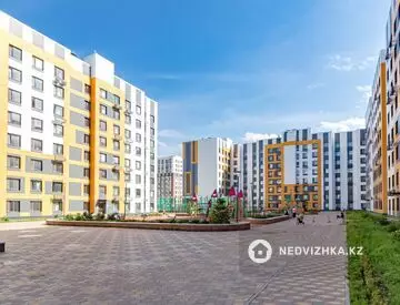 2-комнатная квартира, этаж 3 из 9, 55 м², посуточно