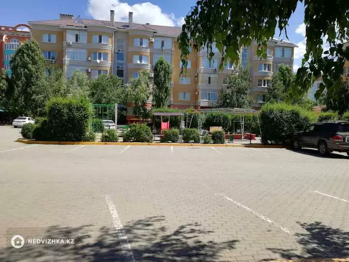56 м², 1-комнатная квартира, этаж 3 из 5, 56 м², на длительный срок, изображение - 1