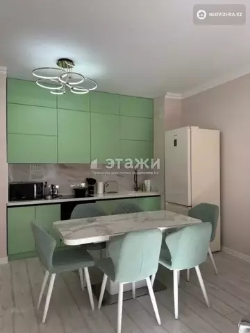 2-комнатная квартира, этаж 3 из 17, 68 м²