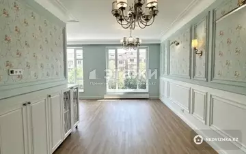 4-комнатная квартира, этаж 4 из 16, 121 м²
