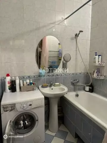 2-комнатная квартира, этаж 8 из 10, 55 м²