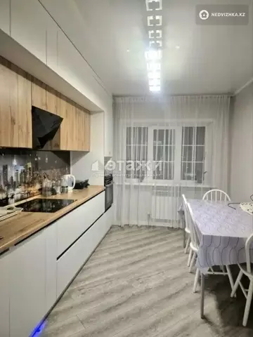 2-комнатная квартира, этаж 10 из 17, 73 м²