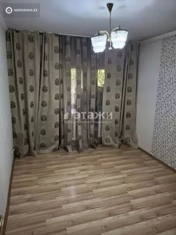 5-комнатная квартира, этаж 1 из 5, 160 м²