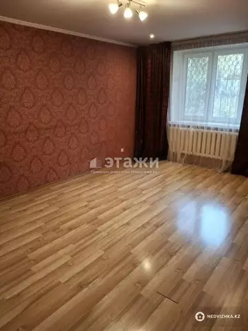 5-комнатная квартира, этаж 1 из 5, 160 м²