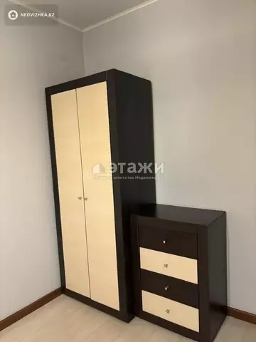 2-комнатная квартира, этаж 2 из 12, 65 м², на длительный срок