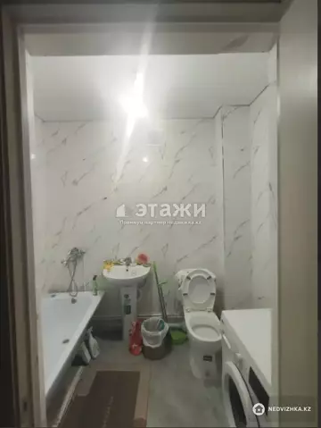 1-комнатная квартира, этаж 8 из 9, 38 м²