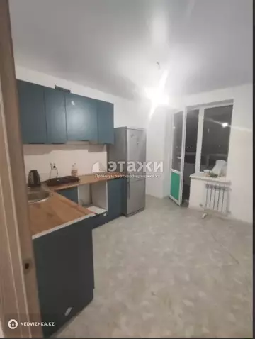 1-комнатная квартира, этаж 8 из 9, 38 м²