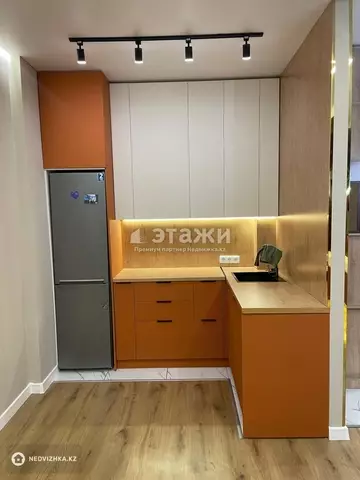 2-комнатная квартира, этаж 15 из 17, 42 м²
