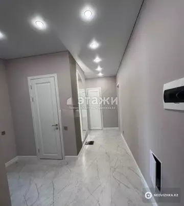 3-комнатная квартира, этаж 8 из 9, 90 м²