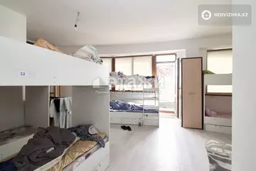 3-комнатная квартира, этаж 24 из 24, 155 м²
