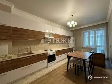 2-комнатная квартира, этаж 4 из 6, 83 м²