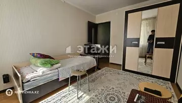 3-комнатная квартира, этаж 4 из 10, 69 м²
