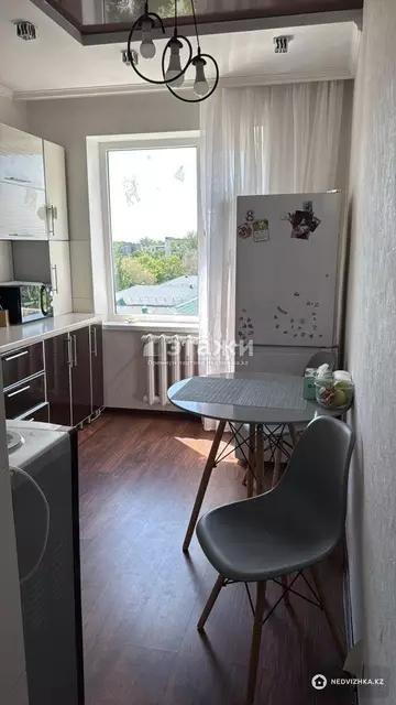 2-комнатная квартира, этаж 5 из 5, 50 м²