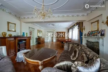 7-комнатная квартира, этаж 2 из 2, 370 м²