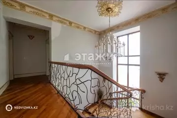 7-комнатная квартира, этаж 2 из 2, 370 м²