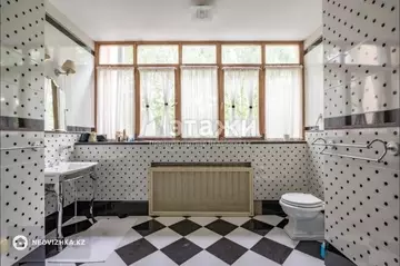 370 м², 7-комнатная квартира, этаж 2 из 2, 370 м², изображение - 12