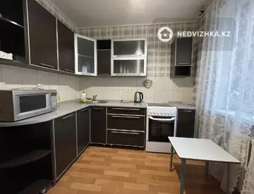 1-комнатная квартира, этаж 1 из 5, 40 м², на длительный срок