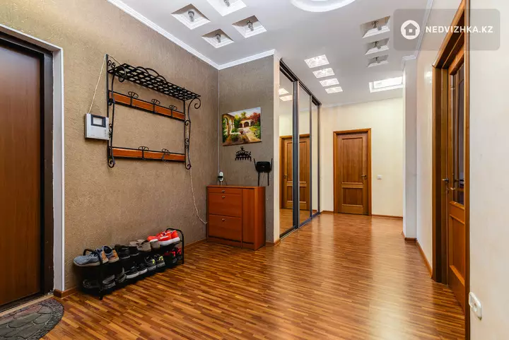 104.3 м², 2-комнатная квартира, этаж 10 из 13, 104 м², изображение - 1