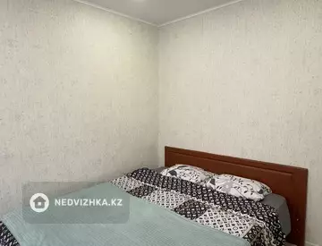2-комнатная квартира, этаж 3 из 4, 48 м²