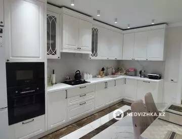 3-комнатная квартира, этаж 3 из 9, 120 м²