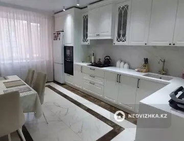 3-комнатная квартира, этаж 3 из 9, 120 м²