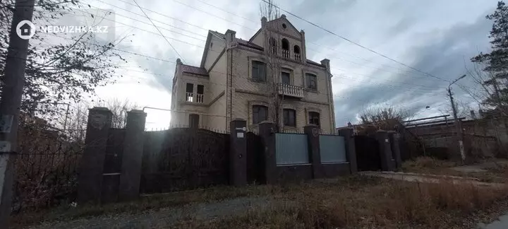517.9 м², 9-комнатный дом, 7.4 соток, 518 м², изображение - 1
