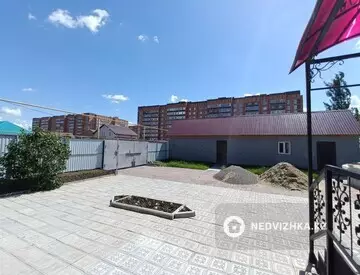 5-комнатный дом, 10.3 соток, 213 м²