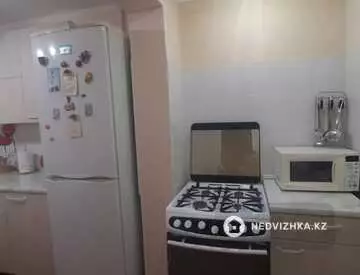 2-комнатная квартира, этаж 2 из 5, 48 м²