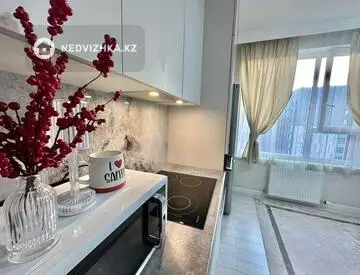 55 м², 1-комнатная квартира, этаж 10 из 12, 55 м², посуточно, изображение - 8